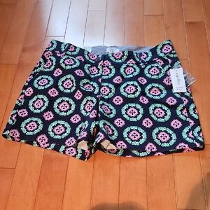 NWT Crown & Ivy Caroline Shorts